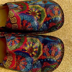 Algeria Debra size 11/EU 41 closed-heel slip on clog style shoe, worn once.